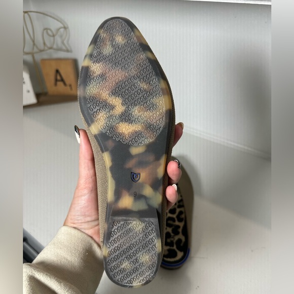 Rothy’s Women’s Flats Size 9 Beige Pointed Toe Knit Slip On Sustainable Shoes - Picture 8 of 8